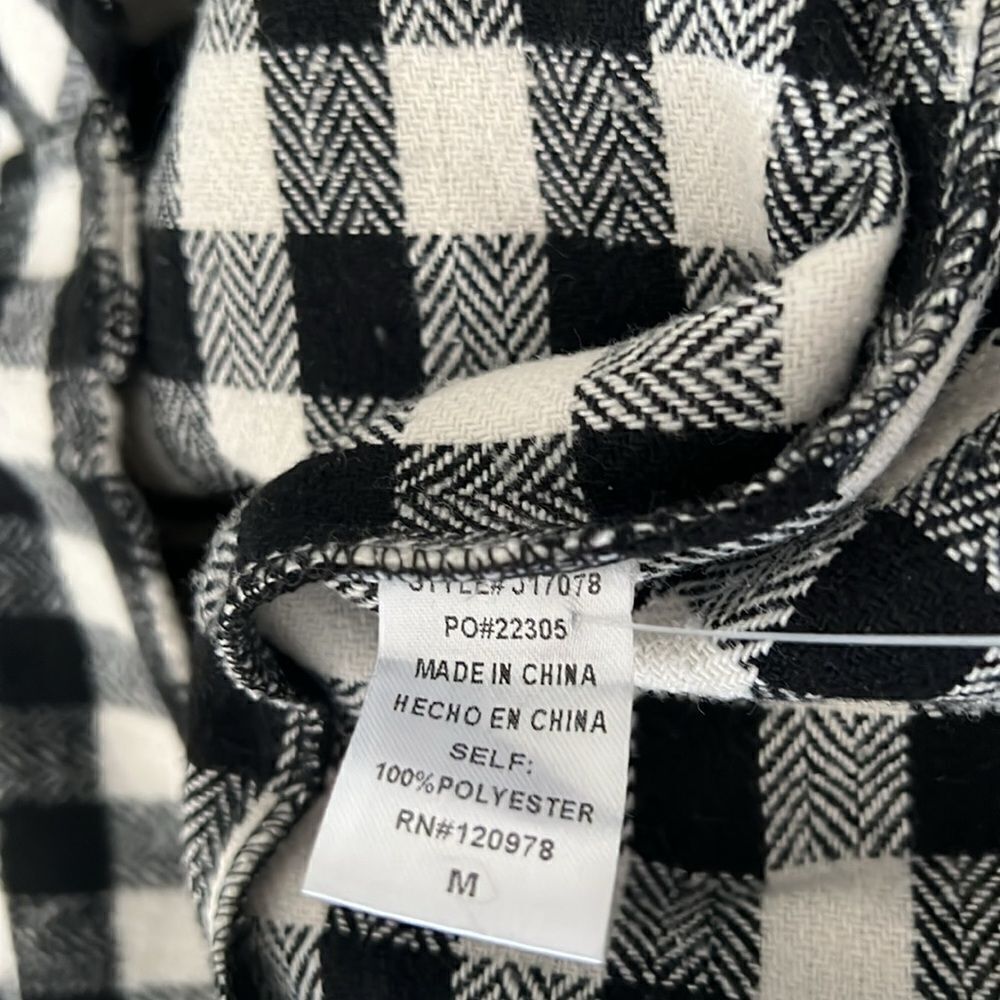Entro Women’s Black/White Plaid Shacket size M - Picture 5 of 5